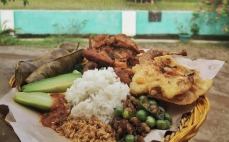 Nasi Kasreng Khas Kuningan: Eksplorasi Kuliner Unik dari Luragung yang Menyimpan Sejarah Transportasi Antara Kuningan dan Jakarta