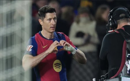 Robert Lewandowski Bawa Barcelona Kalahkan Rayo Vallecano dan Pimpin La Liga Sementara