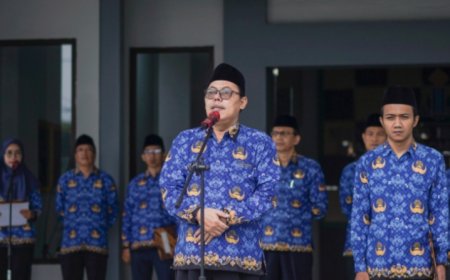 Semangat Apel Pagi UIN KHAS Jember: Inspirasi Tawadduk, Kona’ah, Wara’, dan Yakin dalam Pengabdian