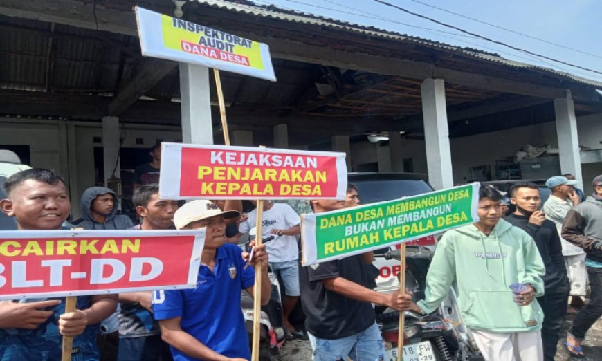 Kades Ramban Kulon Bondowoso Didemo Warga, Terkait Dana Desa