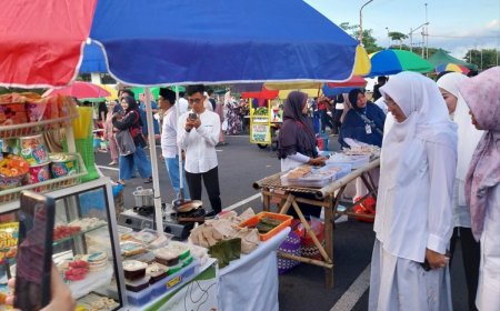 Usai Mengikuti Retret, Bupati Banyuwangi Ipuk Fiestiandani Membuka Resmi Pasar Takjil Ramadhan, Libatkan 1.480 UMKM