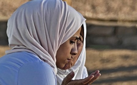 Meneladani Rasulullah dalam Menguatkan Iman di Tengah Cobaan