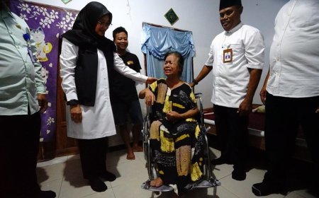 Bulan Ramadan, Bupati Ipuk Lakukan Jemput Bola Layanan Publik di Ujung Selatan Banyuwangi