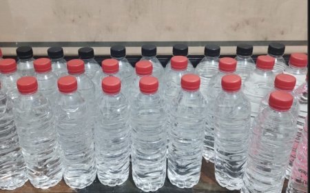 Satpolairud Polresta Banyuwangi Gagalkan Penyelundupan Ratusan  Botol  Miras Jenis Arak