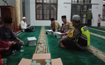 Gapai Hikmah Ramadhan, Kapolres Bondowoso Tadarus Bersama Anggota