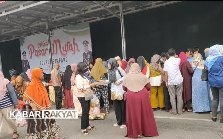 Momen Ramadan, Mapolres Sampang Diserbu Emak-Emak