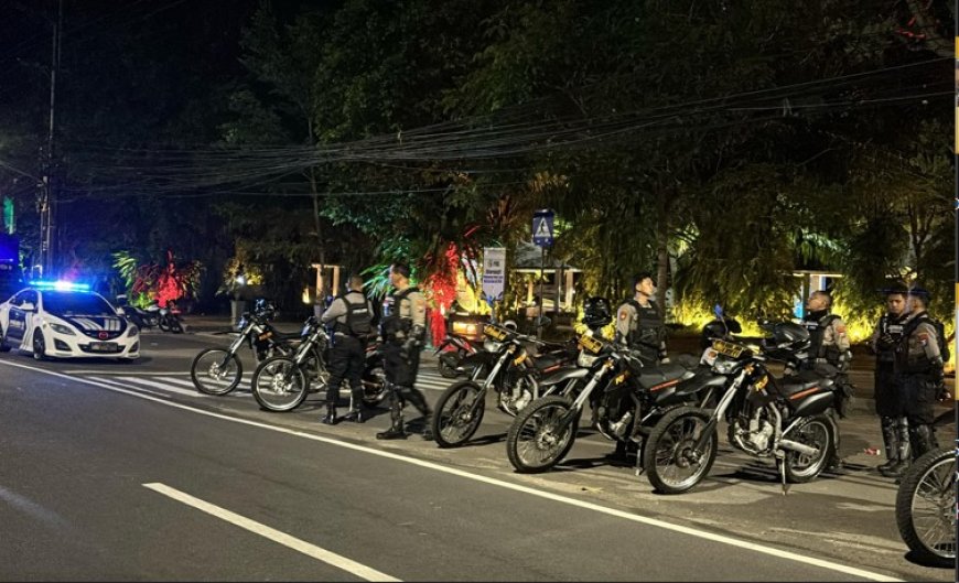 Jaga kondusifitas, Polresta Banyuwangi Gelar Patroli Skala Besar Jelang Sahur Ramadhan 1446 H