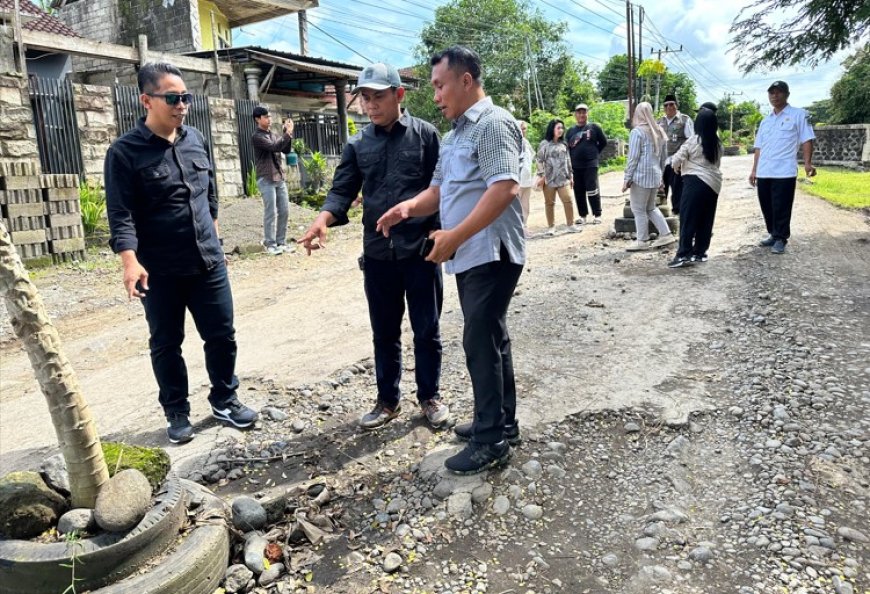 Jelang Arus Mudik Lebaran, Komisi IV DPRD Banyuwangi Minta Pemkab Segera Perbaiki Jalan Berlubang