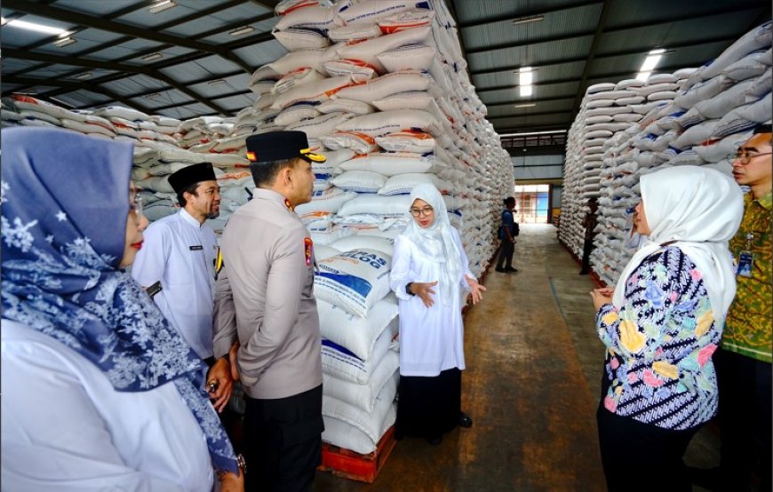 Penuhi Kebutuhan Bahan Pokok Hingga Lebaran, Bupati Ipuk: Banyuwangi Surplus