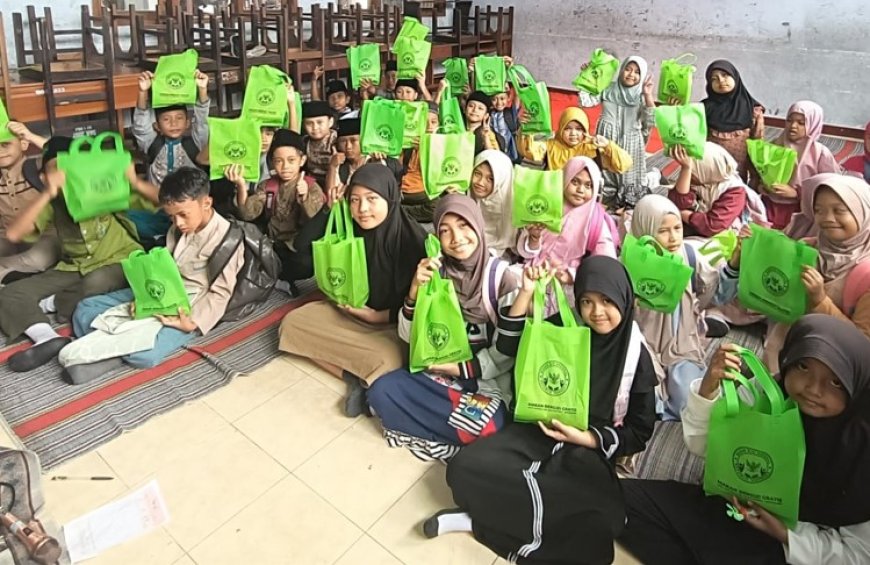 Program Makan Bergizi Gratis di Banyuwangi Tetap Bergulir Selama Ramadan, Diganti Makanan Kering untuk Buka Puasa