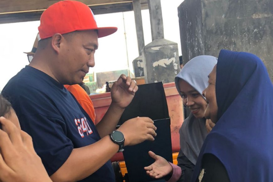 Bupati Situbondo Mas Rio Bakal Penuhi Janji Politiknya untuk Warga Pesisir