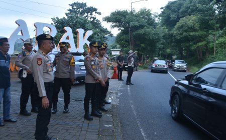 Pastikan Keamanan dan Kelancaran Arus Balik Lebaran, Kapolres Bondowoso Tinjau Jalur Wisata Arak-Arak
