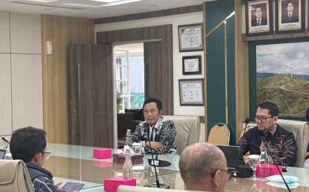 Bupati Bondowoso Bahas Peresmian PLTP Ijen dan Lelang WKP Bersama Kementerian ESDM