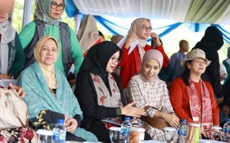 Bertemu Doktor Termuda Lulusan UGM Asal Banyuwangi, Bupati Ipuk Ajak Jadi Motivator Pendidikan