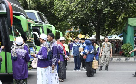 Jamaah Haji Bondowoso Dilepas Menuju Tanah Suci, Total 621 Orang Berangkat Tahun Ini