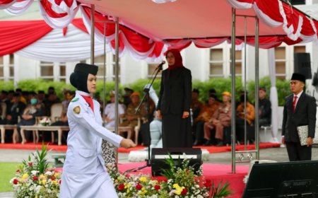 Pimpin Upacara Harkitnas, Bupati Ipuk: Jadikan Semangat Kebangkitan Pemantik Gotong Royong Tuntaskan Kemiskinan