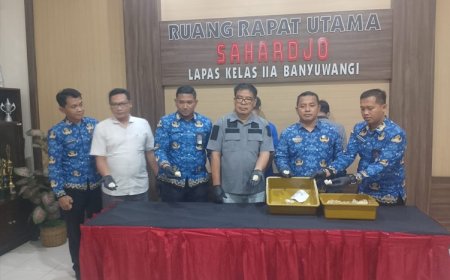 Petugas Lapas Banyuwangi Gagalkan Upaya Penyelundupan Paket Diduga Sabu dalam Lontong