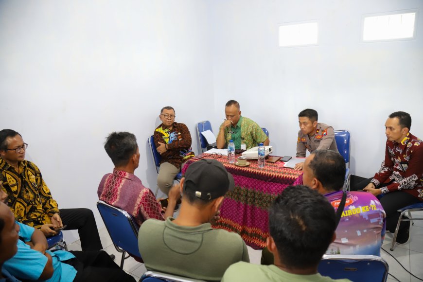 Pemkab Jember Ambil Sampel di Persawahan, Sikapi Pencemaran Air di Mayangan