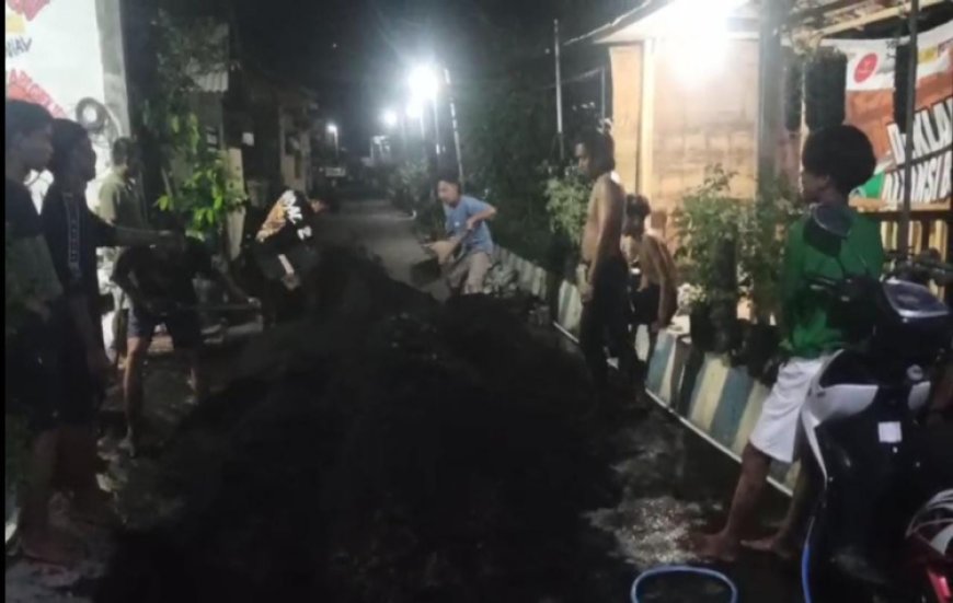 Dukung Situbondo Naik Kelas: Warga Racik Sampah Jadi Jamu Tanaman