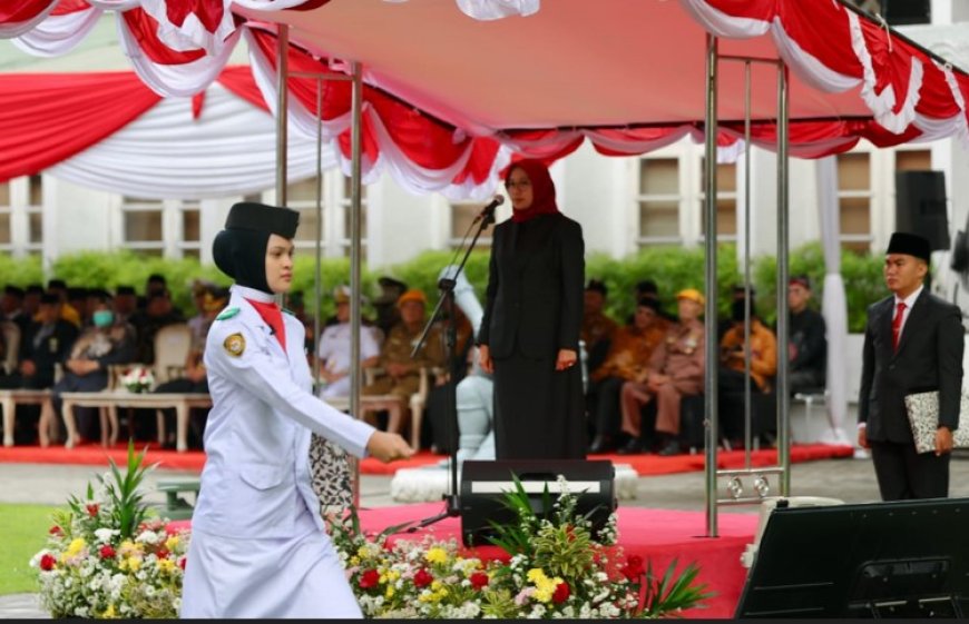 Pimpin Upacara Harkitnas, Bupati Ipuk: Jadikan Semangat Kebangkitan Pemantik Gotong Royong Tuntaskan Kemiskinan
