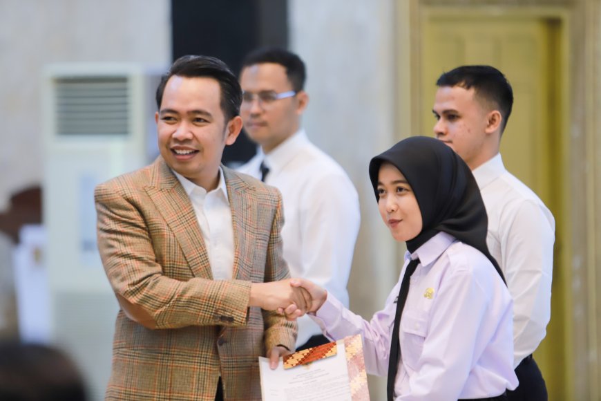 Bupati Jember Serahkan SK Kepada 228 CPNS Formasi 2024