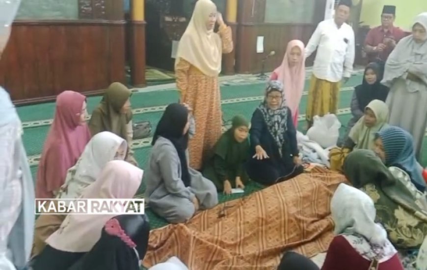 Warga Antusias Ikuti Pelatihan Pemulasaran Jenazah di Masjid Al-Maa’un Sampang