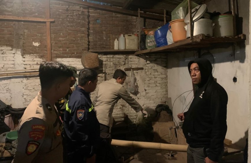 Pria Kalibaru Ditemukan Tewas Tersengat Listrik saat Perbaiki Pompa Air di Rumahnya