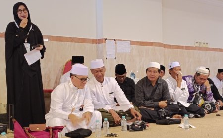 Tiba di Tanah Suci, Bupati Ipuk Fiestiandani Sapa Jamaah Haji Banyuwangi dan Titip Doa untuk Kebaikan Daerah