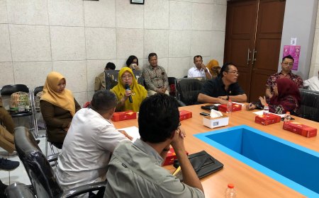 Atasi Kabel Semrawut, Pemkab Jember Siapkan Regulasi Utilitas Listrik dan Internet