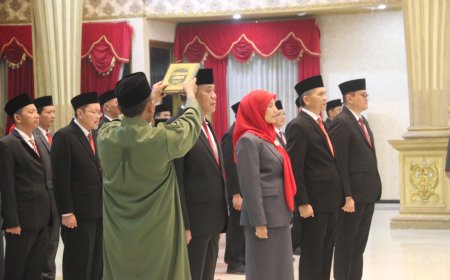 Bupati Jember Kembali Merotasi Lima Pejabatnya