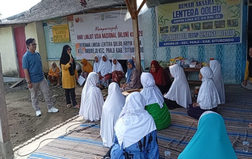 Datangi Sekolah Lansia, Anggota DPRD Situbondo Minta Perhatian Pemerintah Soal Anggaran