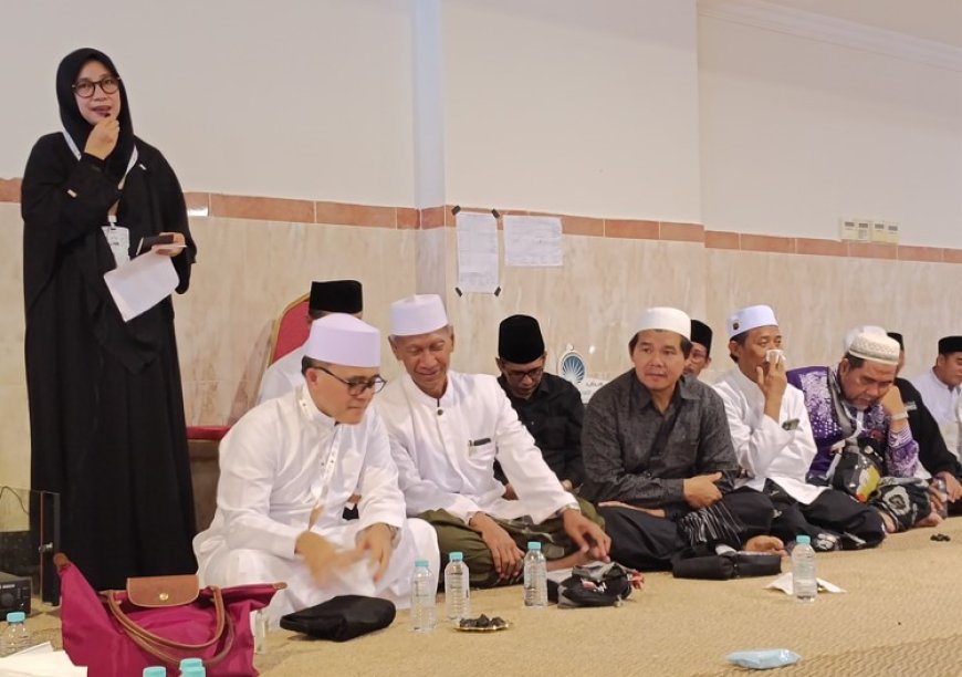 Tiba di Tanah Suci, Bupati Ipuk Fiestiandani Sapa Jamaah Haji Banyuwangi dan Titip Doa untuk Kebaikan Daerah