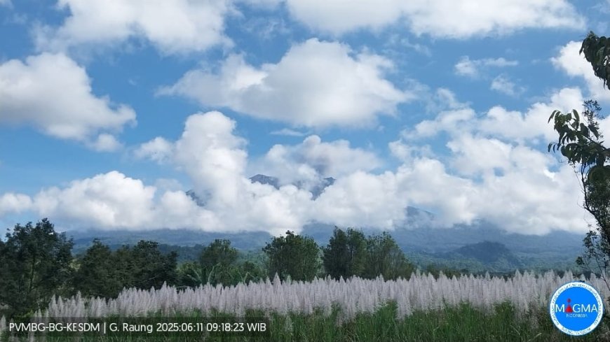 Gunung Raung Kembali Muntahkan Abu Setinggi 750 Meter