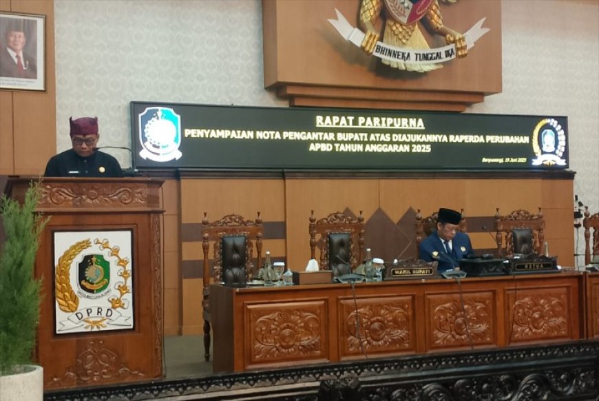 DPRD Banyuwangi Gelar Rapat Paripurna Penyampaian Nota Keuangan Perubahan APBD Tahun 2025