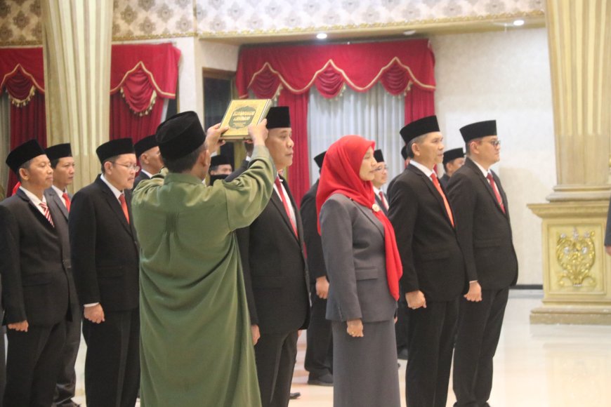 Bupati Jember Kembali Merotasi Lima Pejabatnya