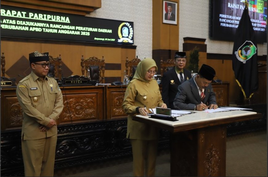 DPRD Banyuwangi Sahkan Perubahan APBD Tahun Anggaran 2025