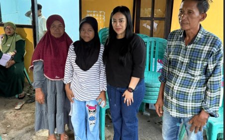 Anggota DPRD Banyuwangi Fraksi PDI Perjuangan, Pramudita Takziyah ke Rumah Duka Korban Tenggelamnya KMP Tunu Pratama Jaya di Selat Bali