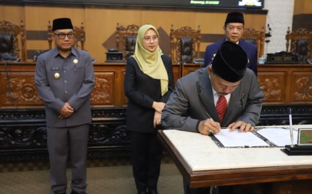 DPRD Setujui Raperda RPJMD Kabupaten Banyuwangi Tahun 2025-2029 Menjadi Peraturan Daerah
