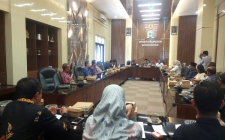 Sengkarut Pemdes Padasan, BPD dan Tomas Audiensi ke DPRD Bondowoso, Minta Solusi Konkret