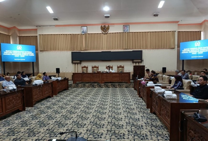 DPRD Banyuwangi Gelar Publik Hearing Raperda RPJMD Tahun 2025-2029, Berikut Pendapat Akademisi.