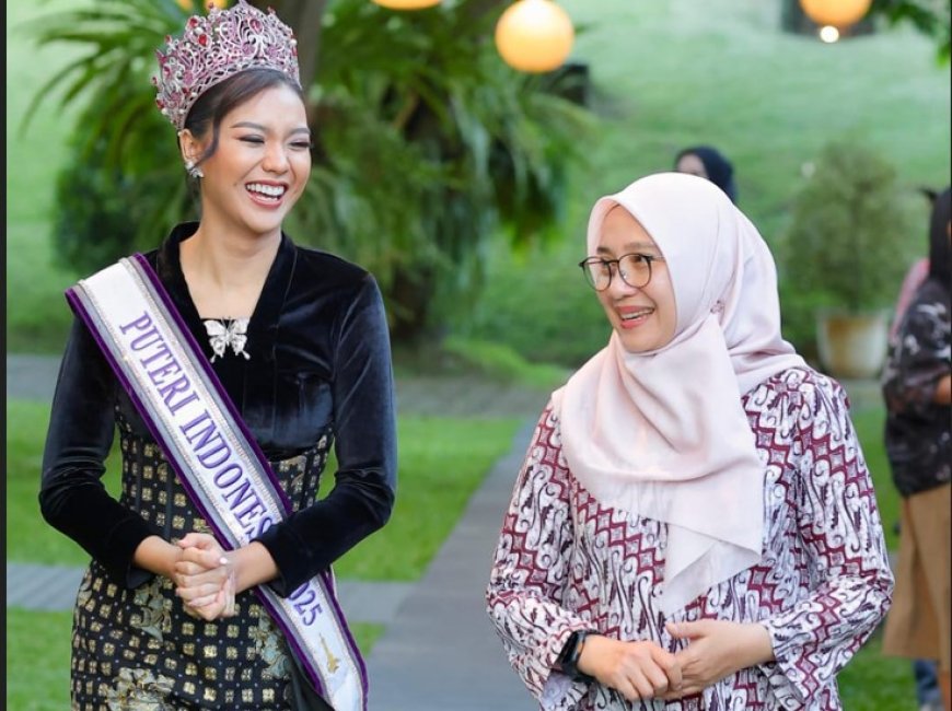 Pulang Kampung, Putri Indonesia Berbagi Pengalaman Saat Tampil di Miss Supranational pada Bupati Ipuk