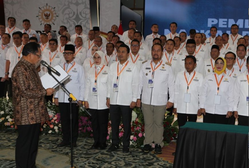 Dilantik Jadi Pengurus Apkasi, Bupati Ipuk Dapat Mandat Kembangkan Pariwisata Daerah