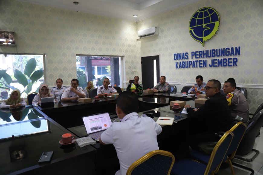 Simpang Argopuro Dinilai Lebih Lancar, Dishub Jember Evaluasi Tahap Pertama Rekayasa Lalu Lintas