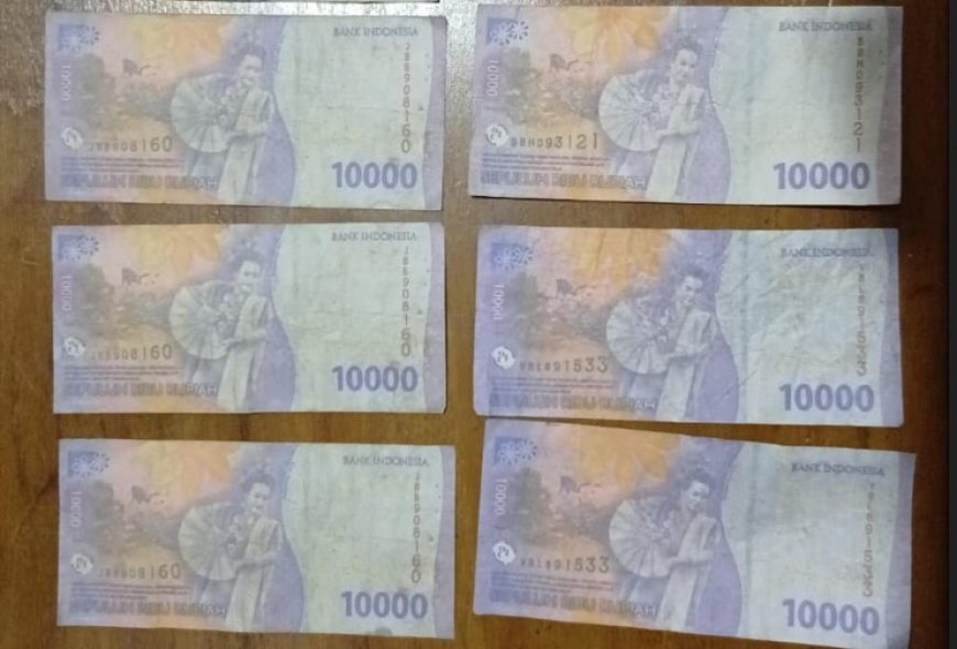 Belanja di toko Kelontong Pakai Uang Palsu, Seorang Pria di Kecamatan Purwoharjo Banyuwangi Ditangkap Polisi.