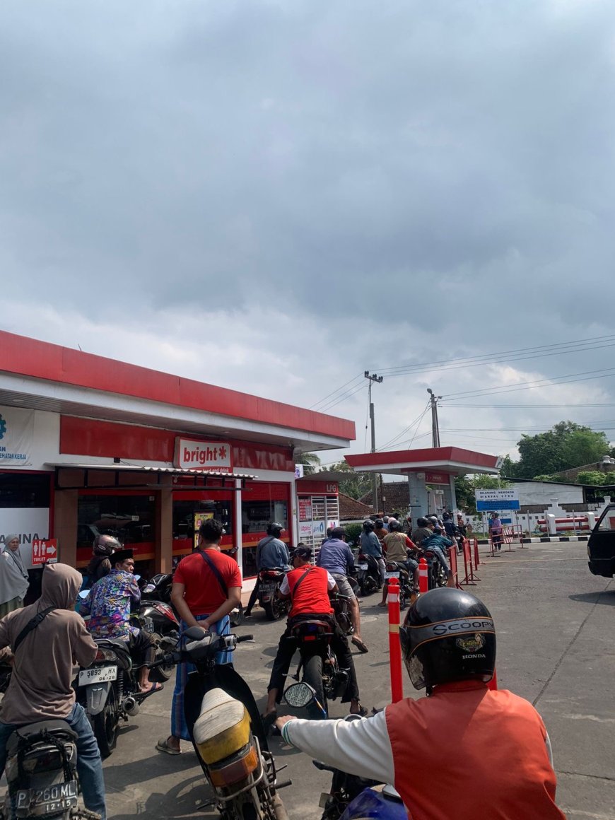 Pertalite dan Bio Solar di Jember Kosong Akibat Kemacetan Parah di Ketapang Banyuwangi