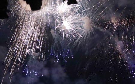 Pesta Kembang Api Terbesar di Indonesia Hingga Penampilan Rossa Meriahkan JFC Hari Kedua