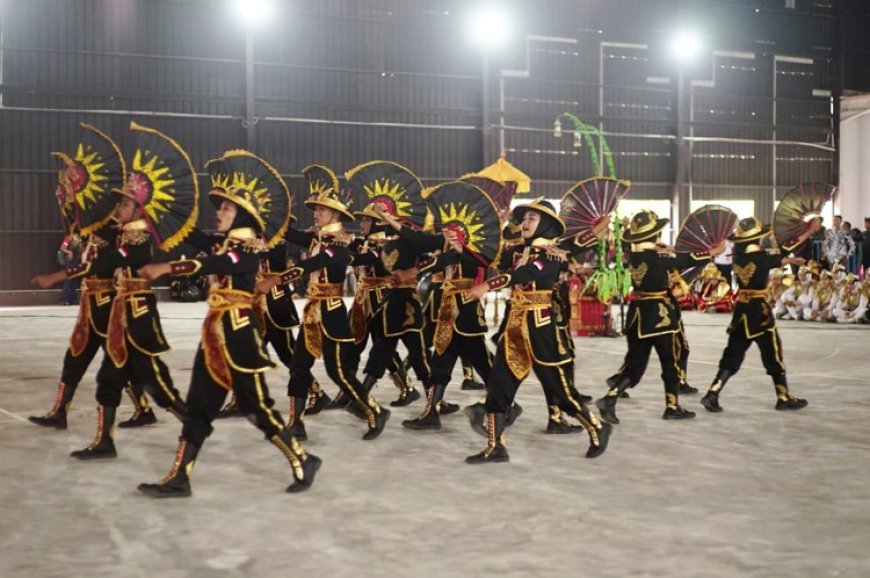 Ratusan Pelajar Banyuwangi Meriahkan Lomba Baris Berbaris