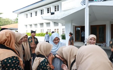 Bupati Ipuk Fiestiandani Lepas 34 Kafilah Banyuwangi ke MTQ Jatim