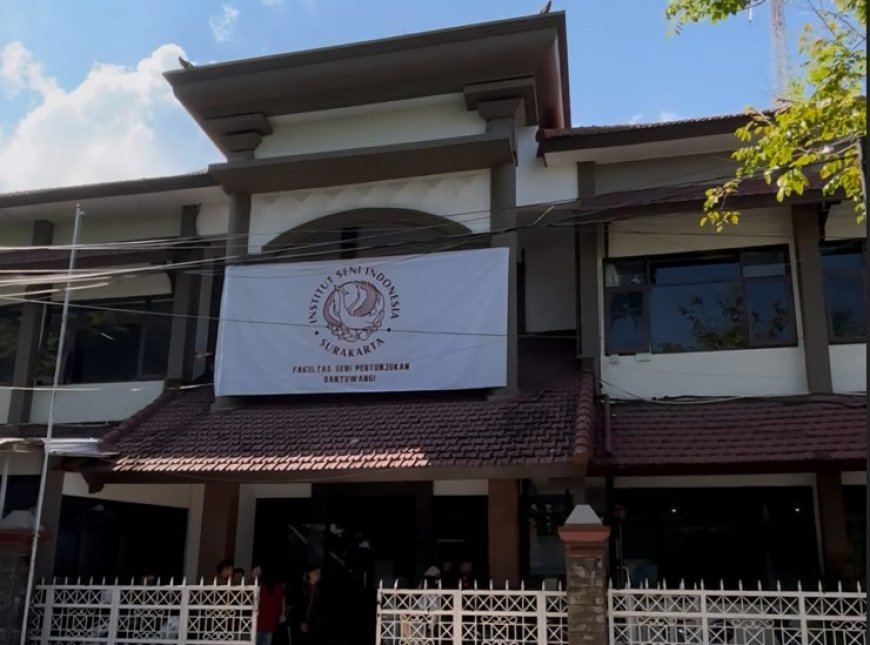 Resmi Memulai Perkuliahan di Banyuwangi, Kampus ISI Surakarta Kolaborasikan Dosen dan Maestro Seni Daerah