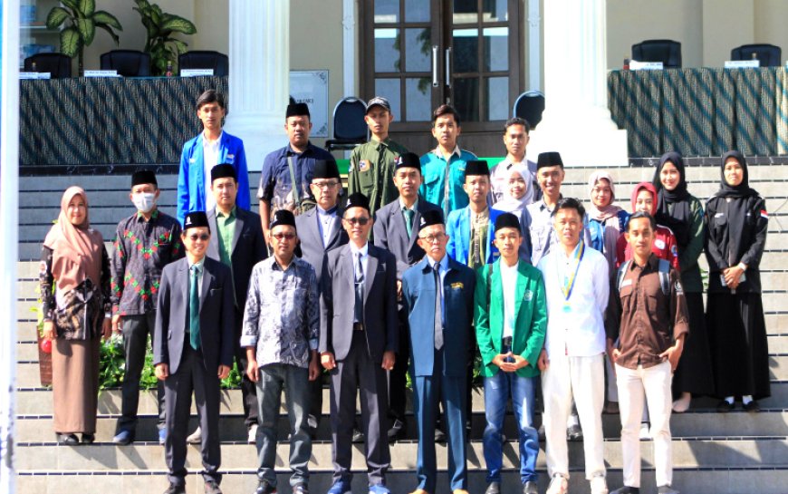 IAI At-Taqwa Bondowoso Tegaskan Identitas Kampus Pergerakan, Puluhan Bendera PMII Dikibarkan